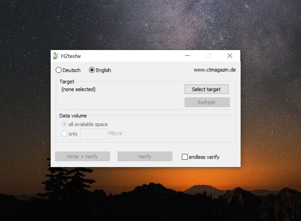 Main window showing target drive selection and data volume options